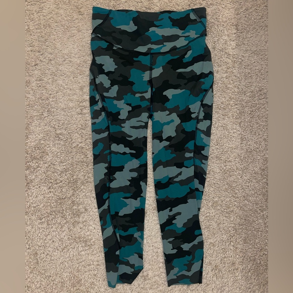 Lululemon crop leggings